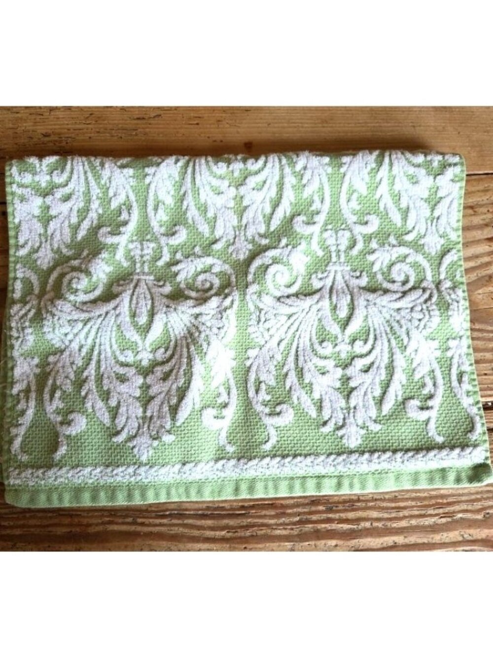 Parisian By Kassatex Cotton Matelassé Decorative Hand Towel Green White Baroque
